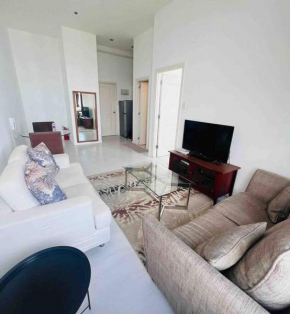 64F Spacious 1 BR Nice View Pool Sauna Gym